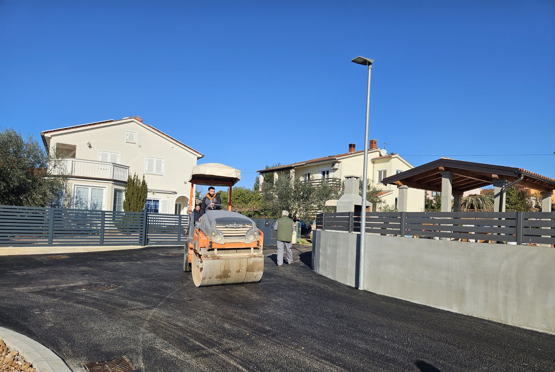 Završeno dugo očekivano asfaltiranje Ulice Sad u Općini Medulin