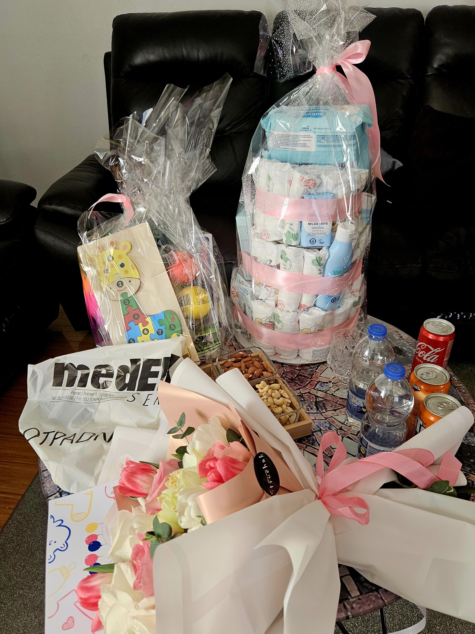 Načelnik Općine Medulin posjetio prvu bebu rođenu u 2025. godini i uručio prigodan poklon