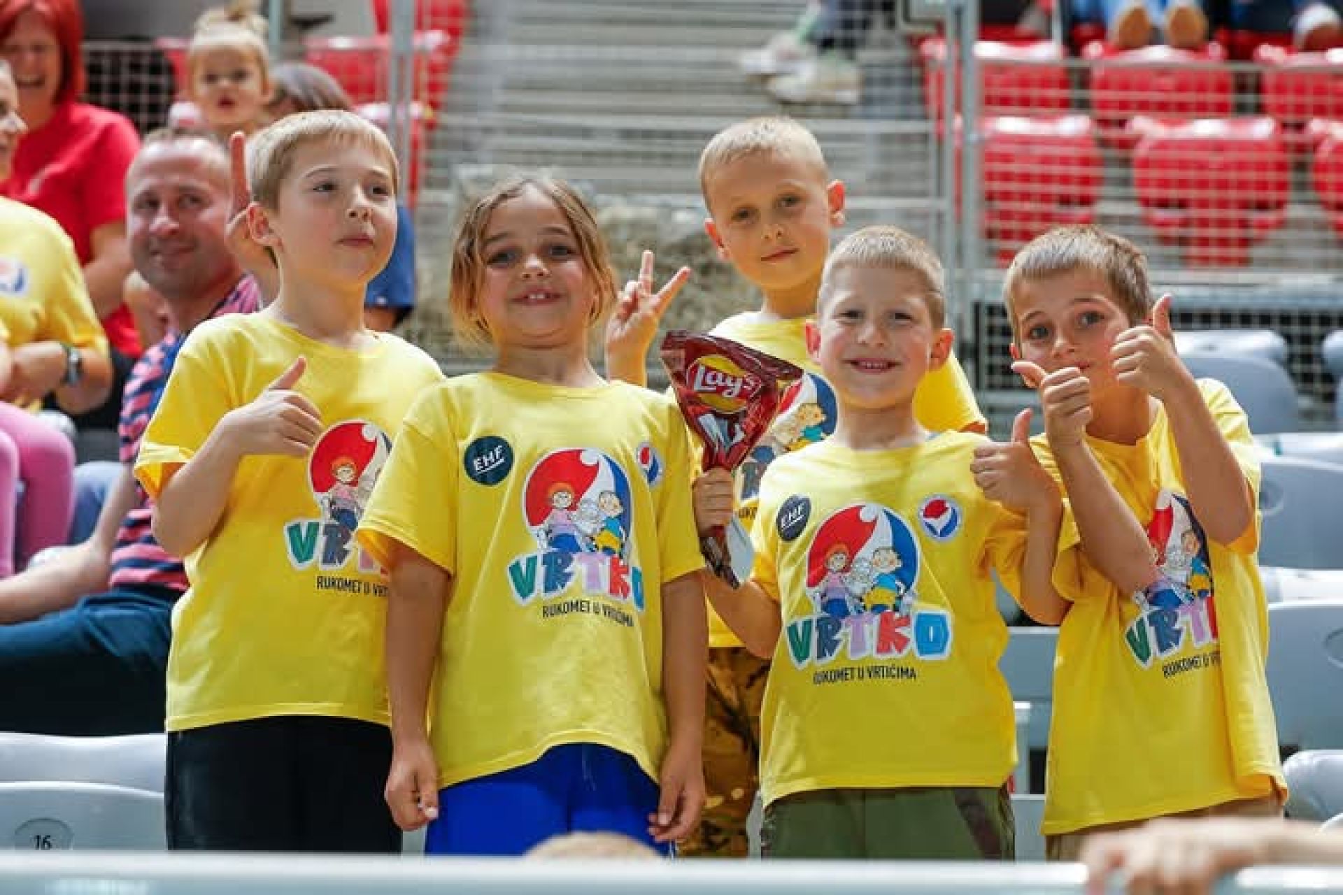 Mali, a veliki – naši vrtićki rukometaši osvajaju Poreč