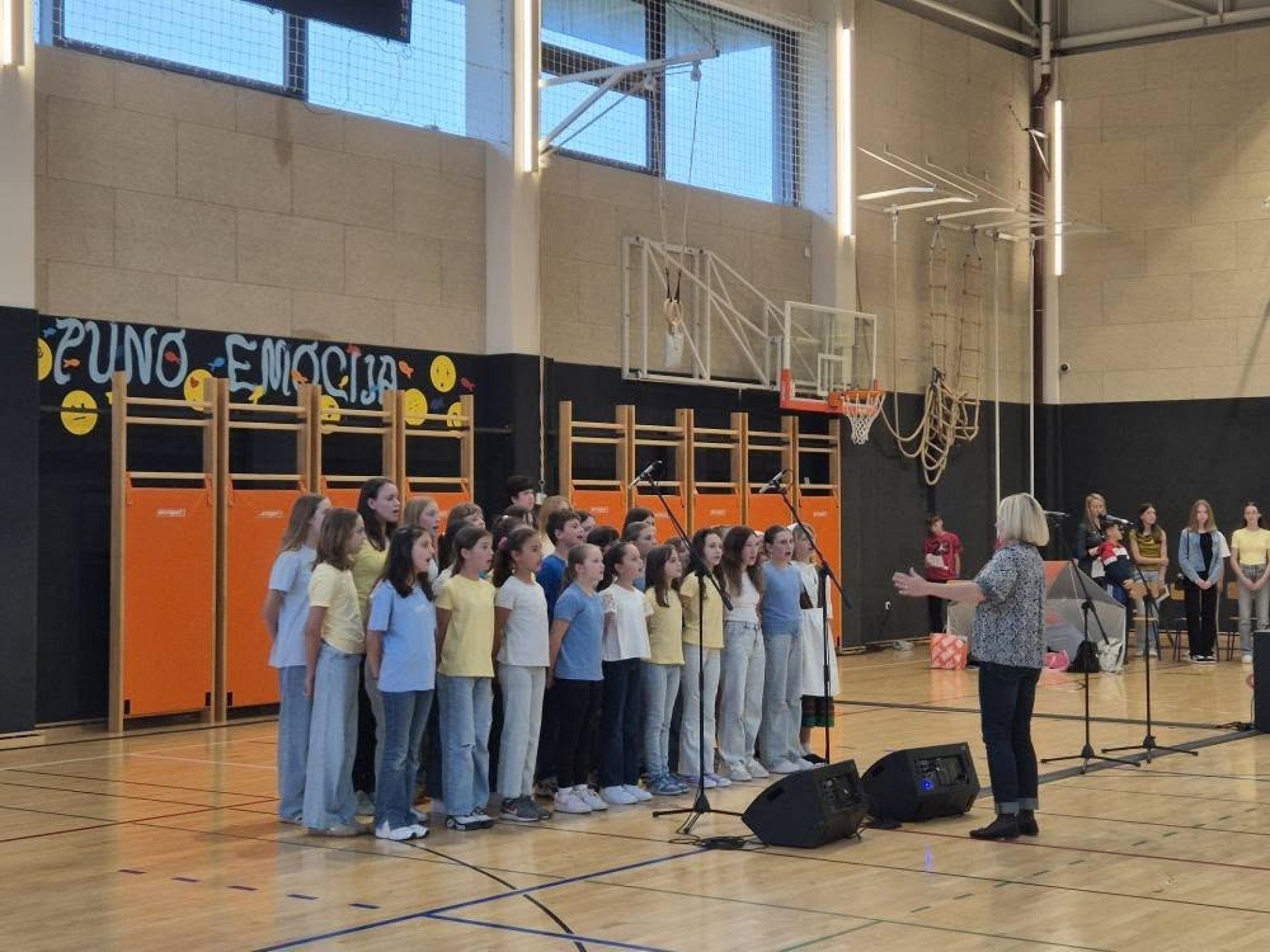 Svečanom priredbom proslavljen Dan škole OŠ dr. Mate Demarina