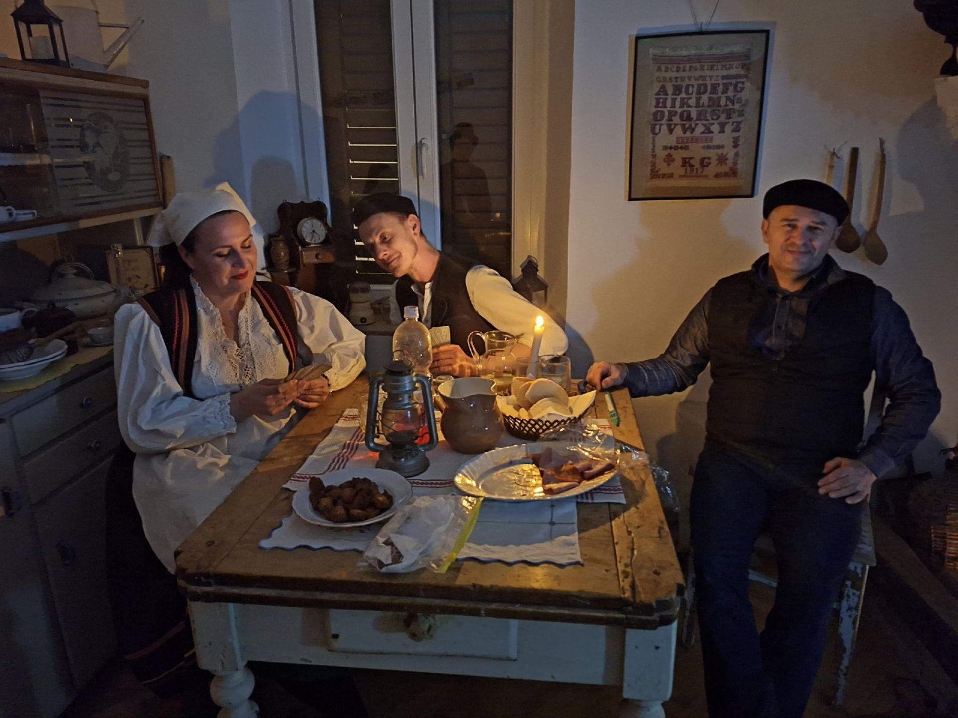 U svojoj 3. Noći muzeja, medulinski centar Šantadur je posjetitelje okusima, mirisima i pričama odveo na putovanje kroz vrijeme